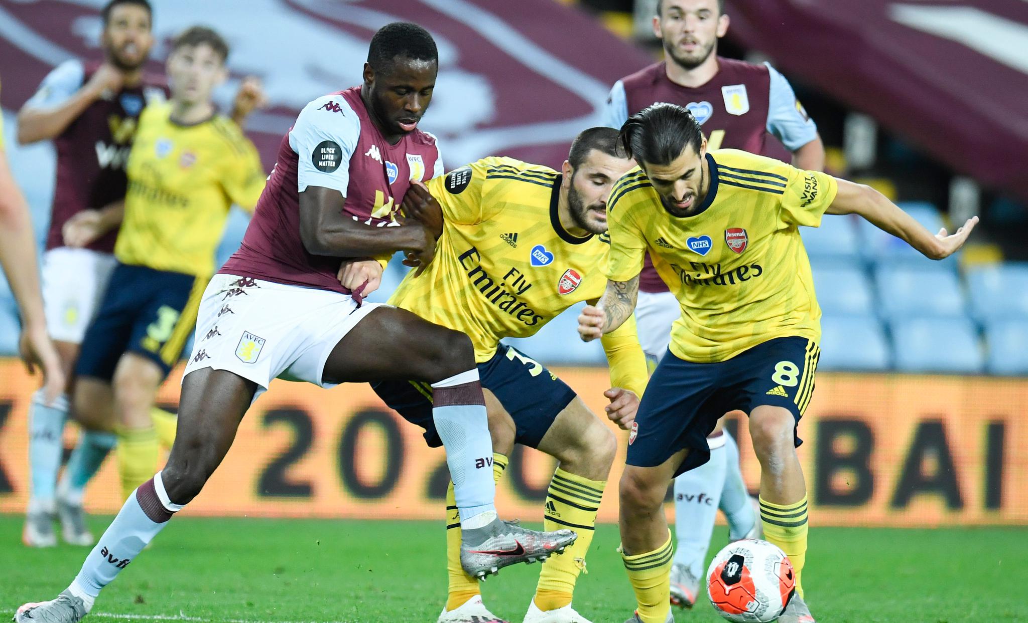 罕见同时陷 罕见同时陷