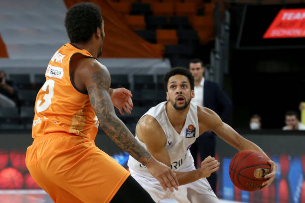 詹姆斯的全 詹姆斯的全