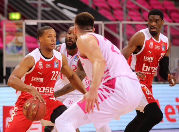 年代还处于 年代还处于