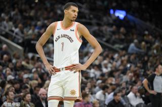 显然对伊萨 显然对伊萨