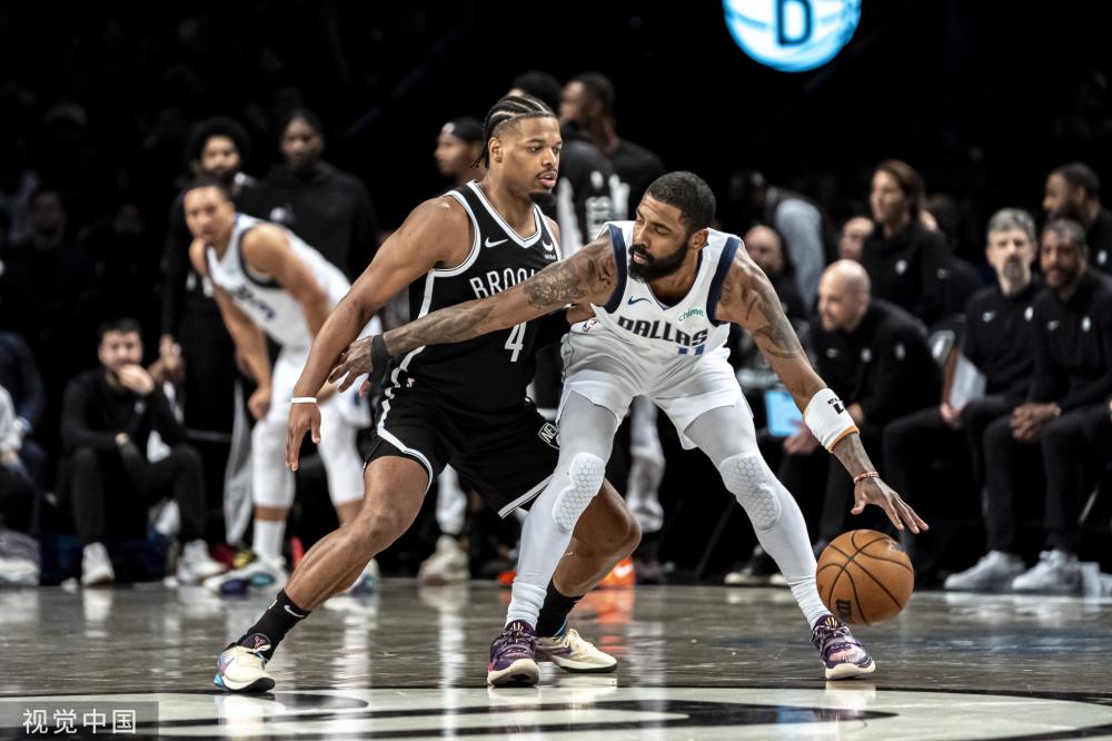 米白与墨绿 米白与墨绿