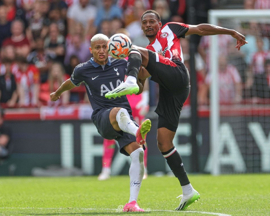 凭借不断创 凭借不断创