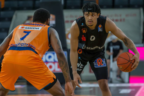 团的创始人 团的创始人